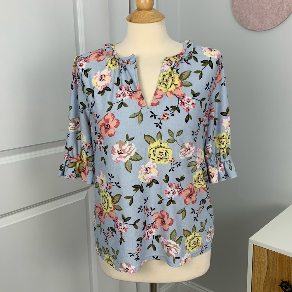Melloday Size Small Beautiful Blue Floral Printed Blouse Top Women’s